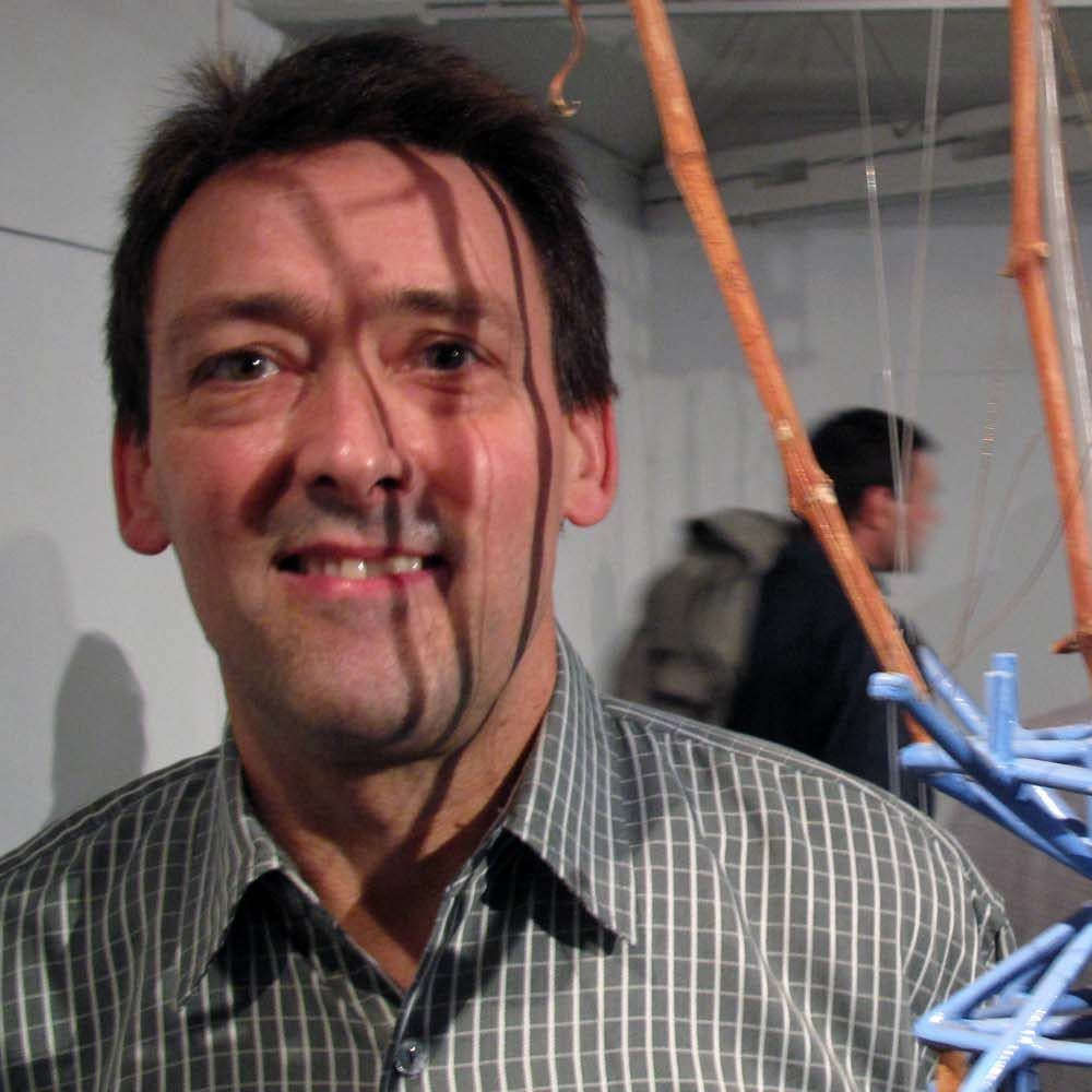 Ken Rinaldo und seine Bioroboter