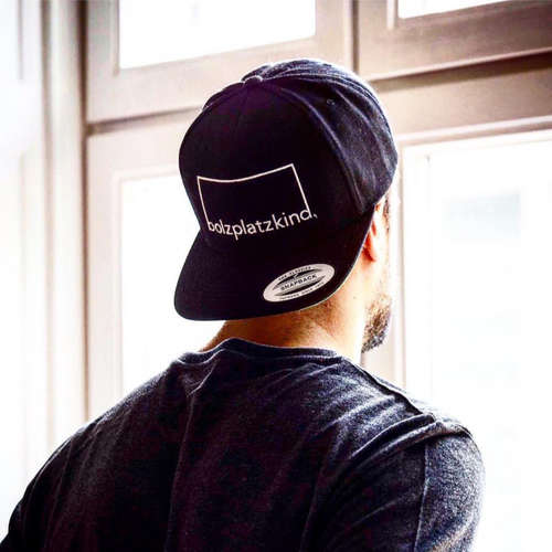 Bolzplatzkind – Groß geworden, Kind geblieben