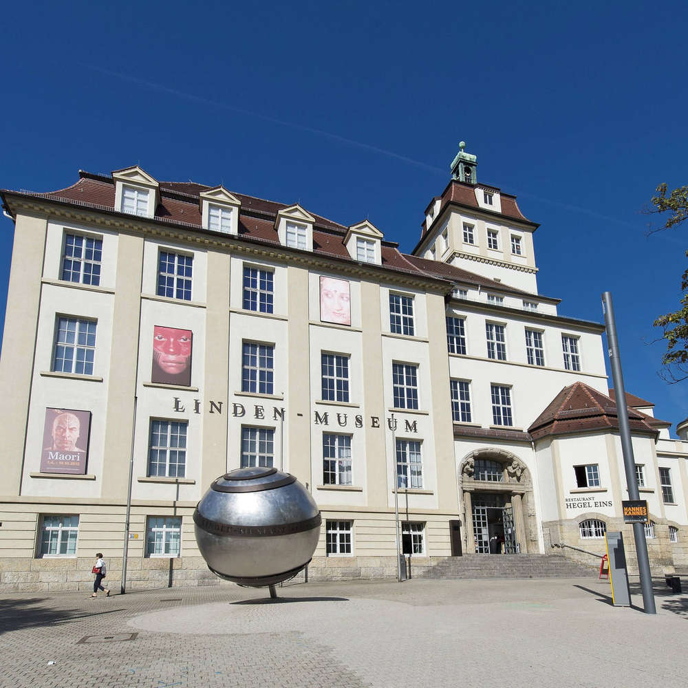 Lindenmuseum Stuttgart stellt mit der „Sammlung digital“ 2000 Objekte online